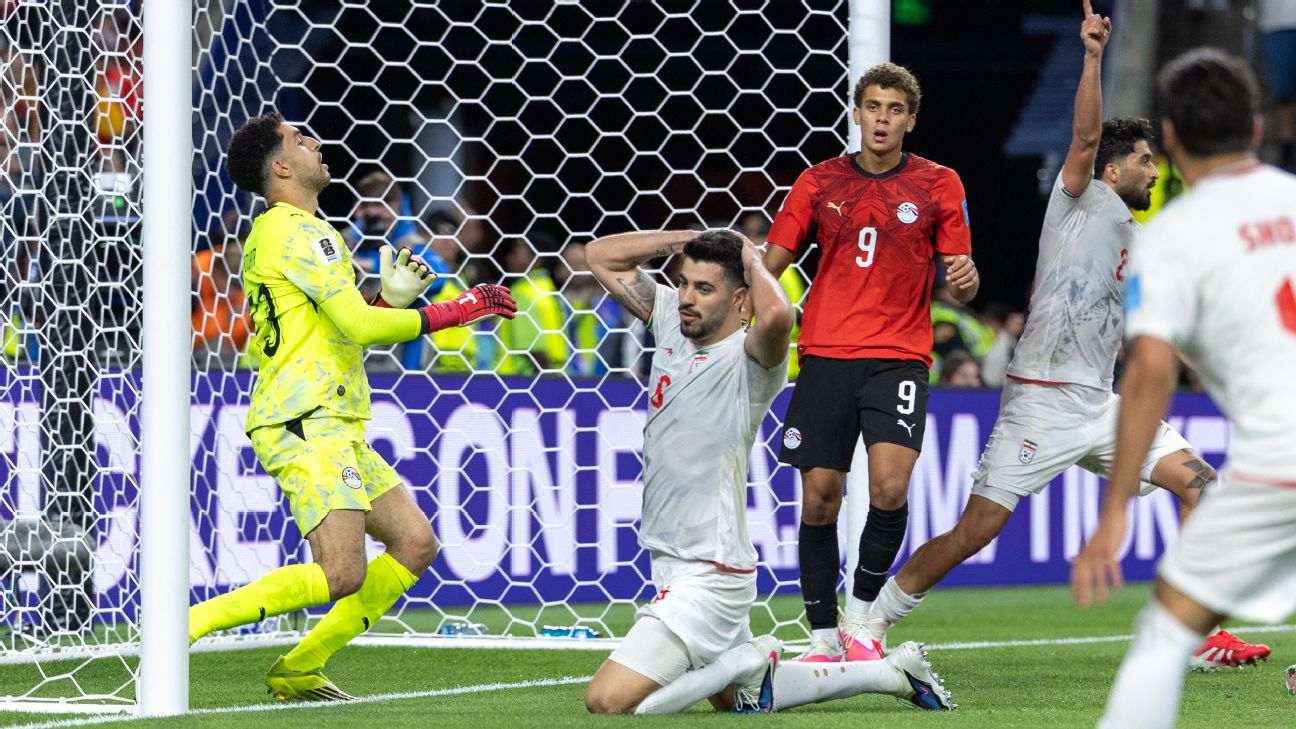 lovebet体育官网首页移动手机app官方入口｜足球训练伊朗世界杯前景再悬念，埃及点球与VAR改写命运